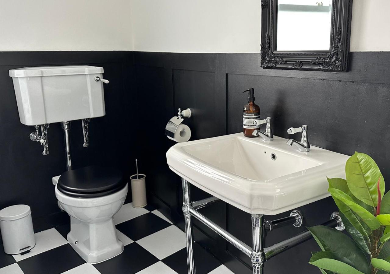 Stunning Scottish Hot Tub Getaway Villa Gatehouse of Fleet Ngoại thất bức ảnh